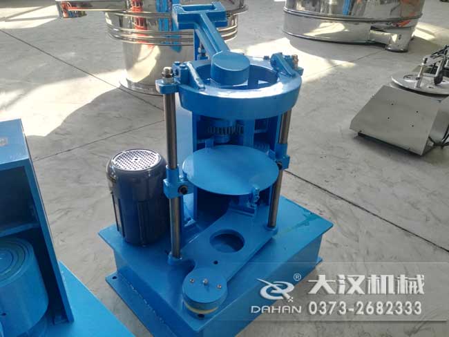 標(biāo)準振篩機