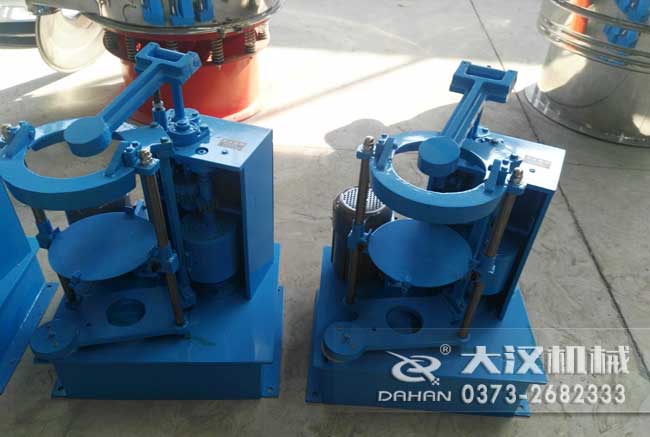 標(biāo)準振篩機