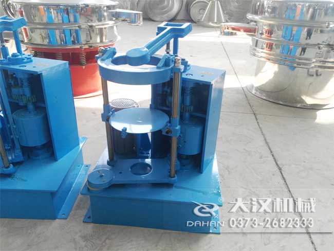 標(biāo)準振篩機